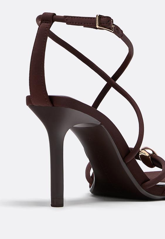 sandalias tacon detalle