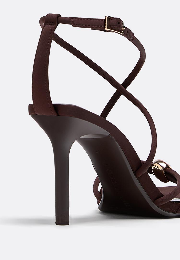 heeled sandals with detail