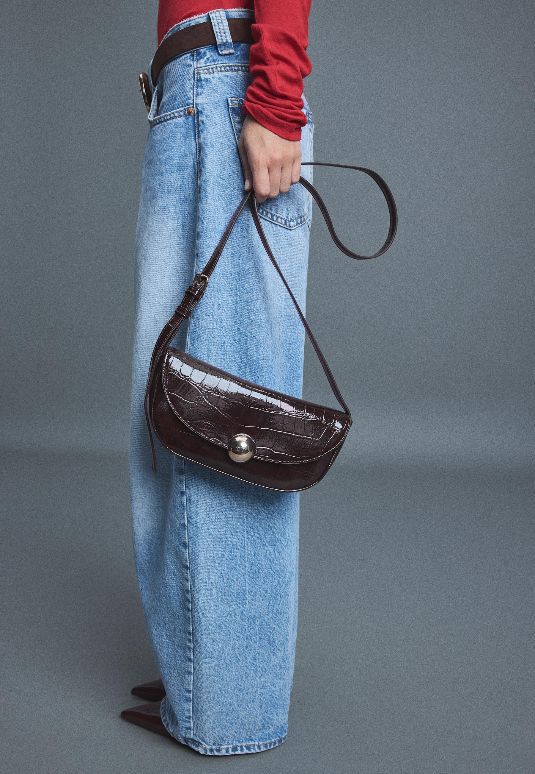 Half-ball clasp shoulder bag - Women's fashion | Stradivarius
