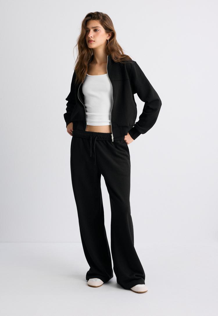 Stradivarius Wide-Leg Joggingbroek Zwart Xxs