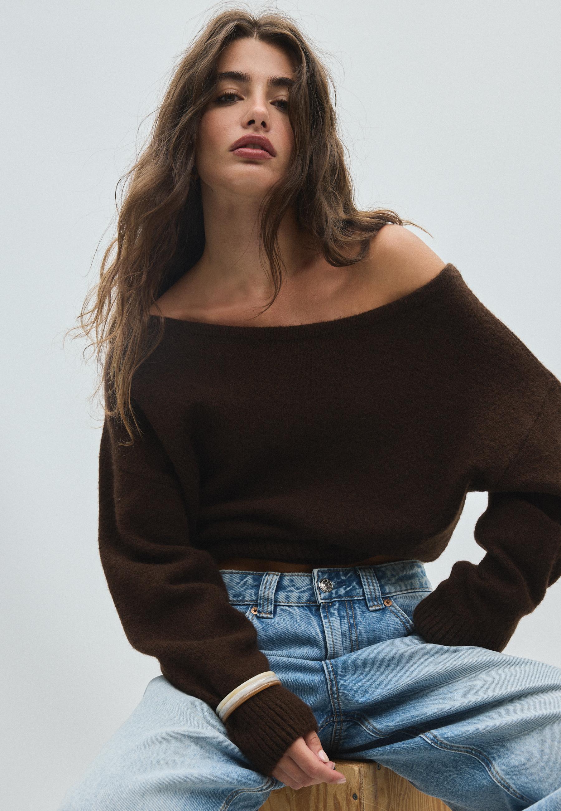Soft-touch knit boat neck sweater — Brown