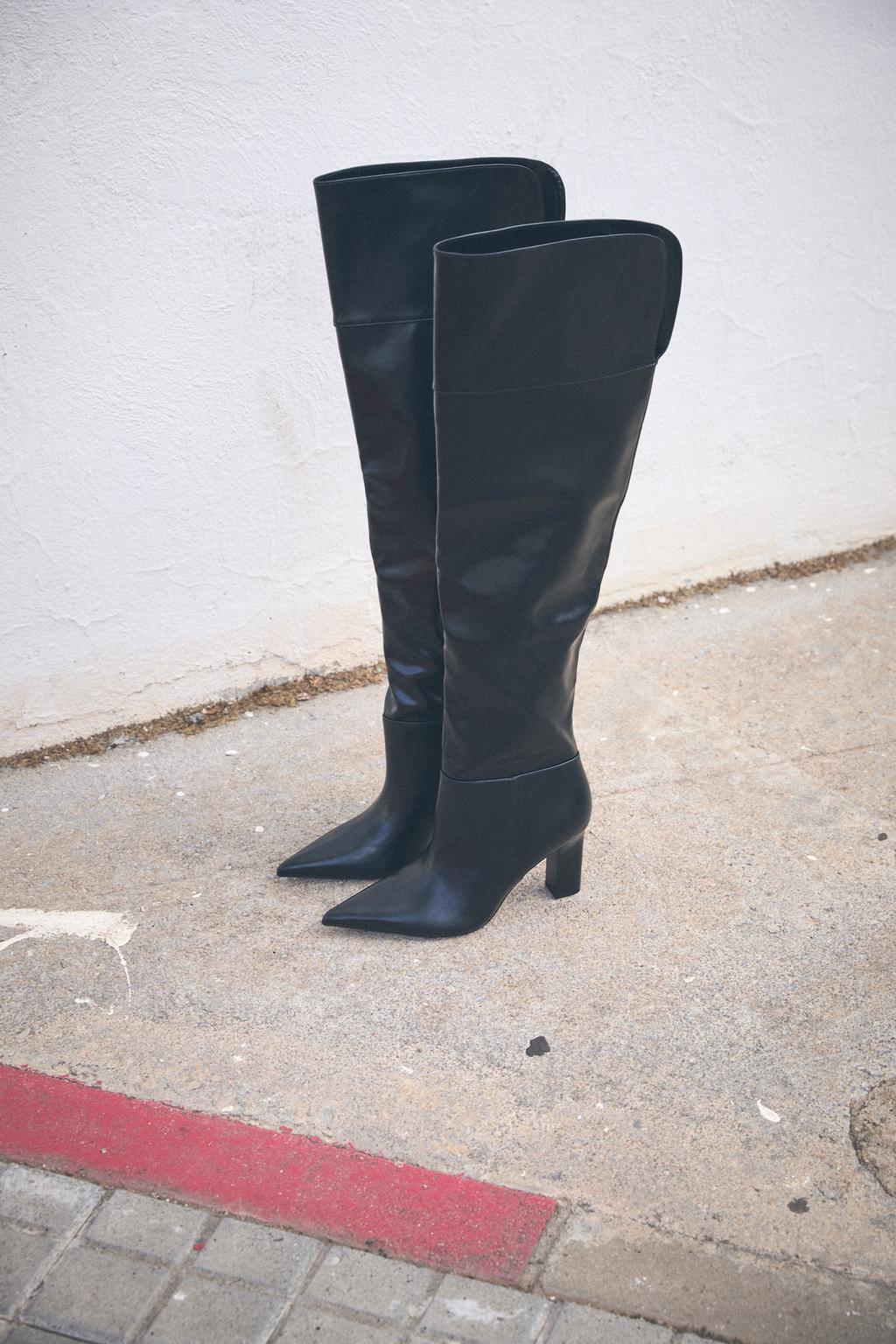 High-heeled fold-over boots