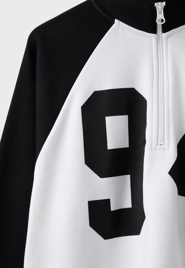 Raglan sleeve graphic sweatshirt — Black 9