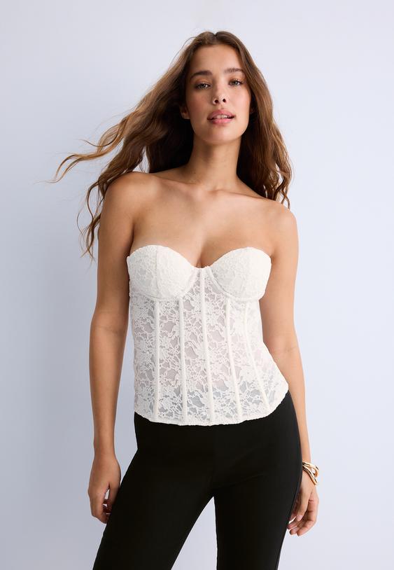 corset en dentelle a baleines