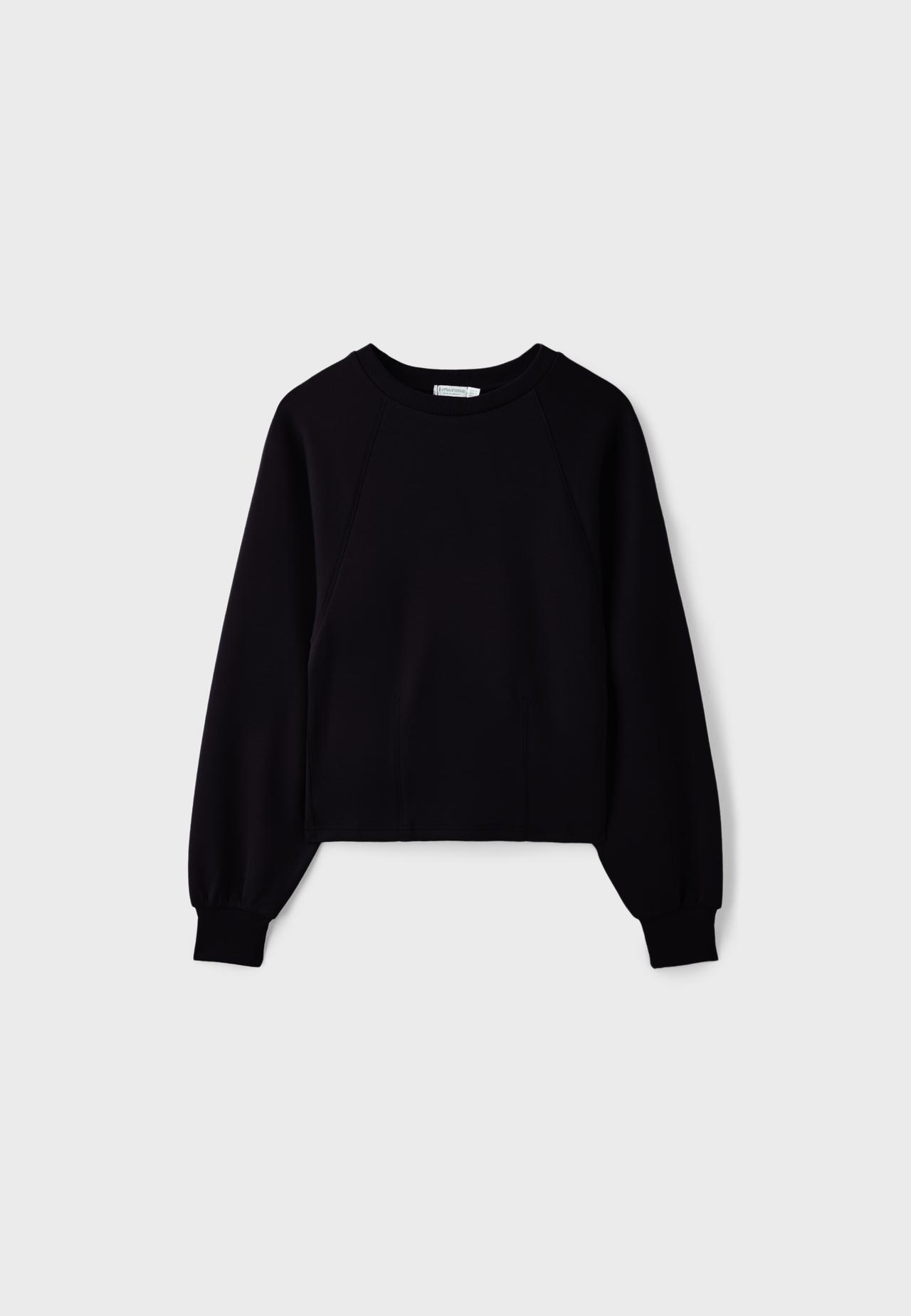 Soft-touch sweatshirt with fitted waist — Black