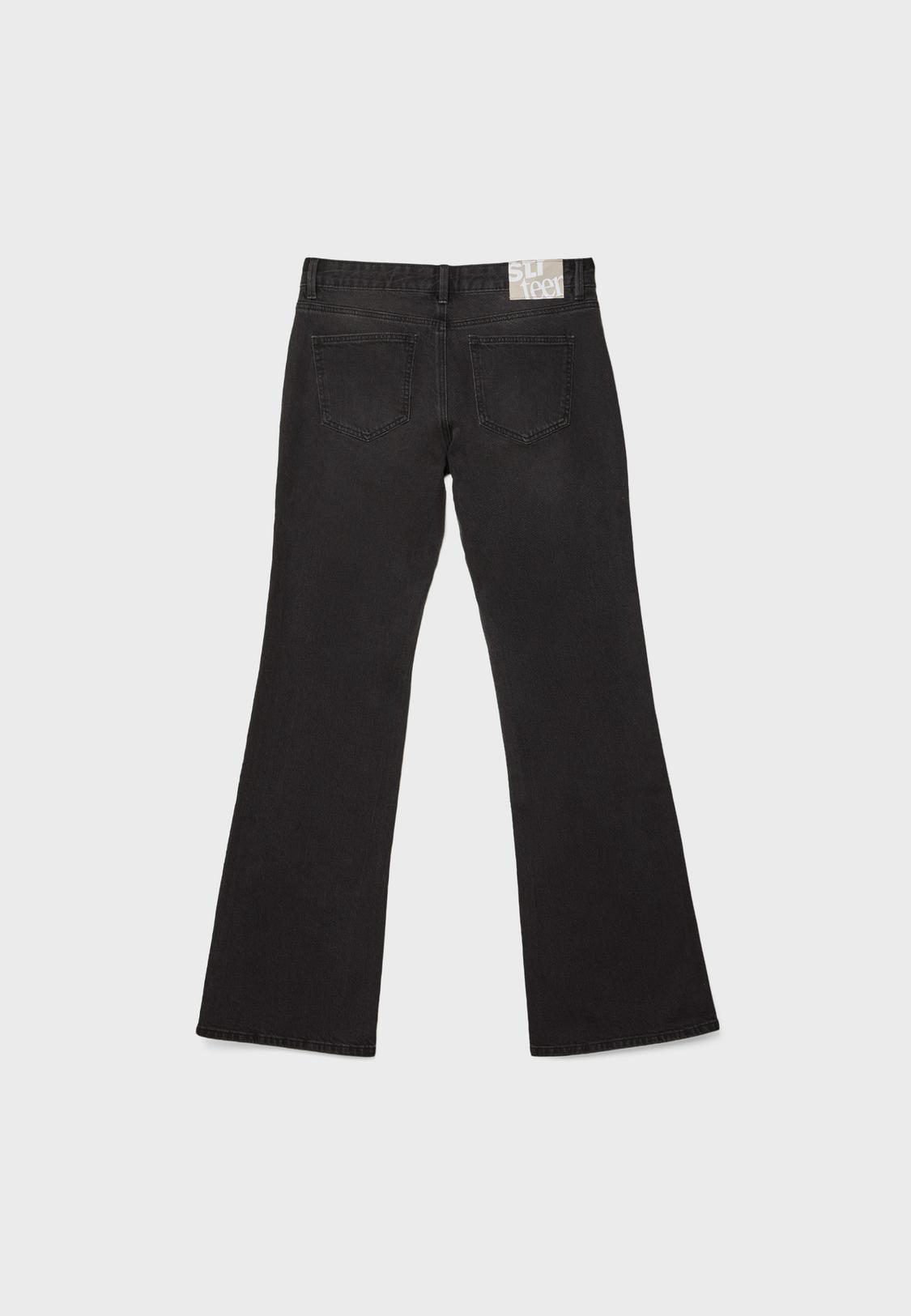 Low waist boot-cut jeans