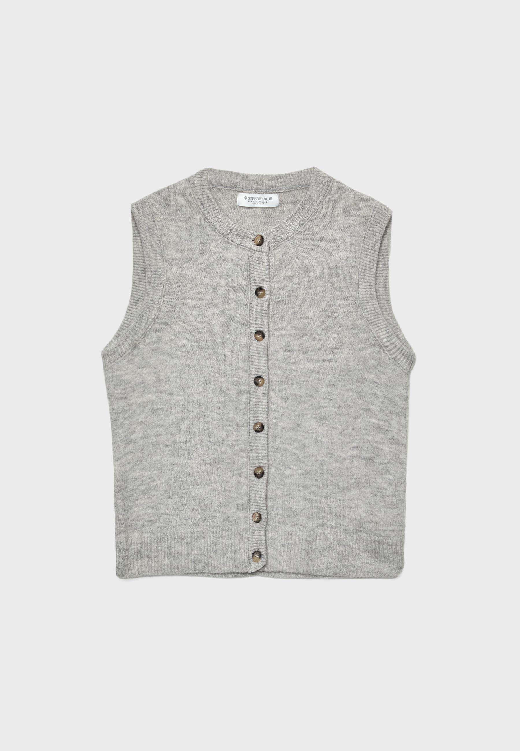 Buttoned knit vest