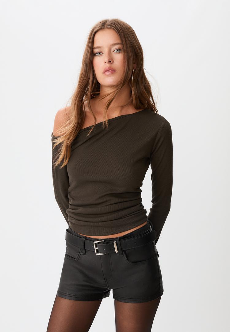 tshirt assimetrica franzida