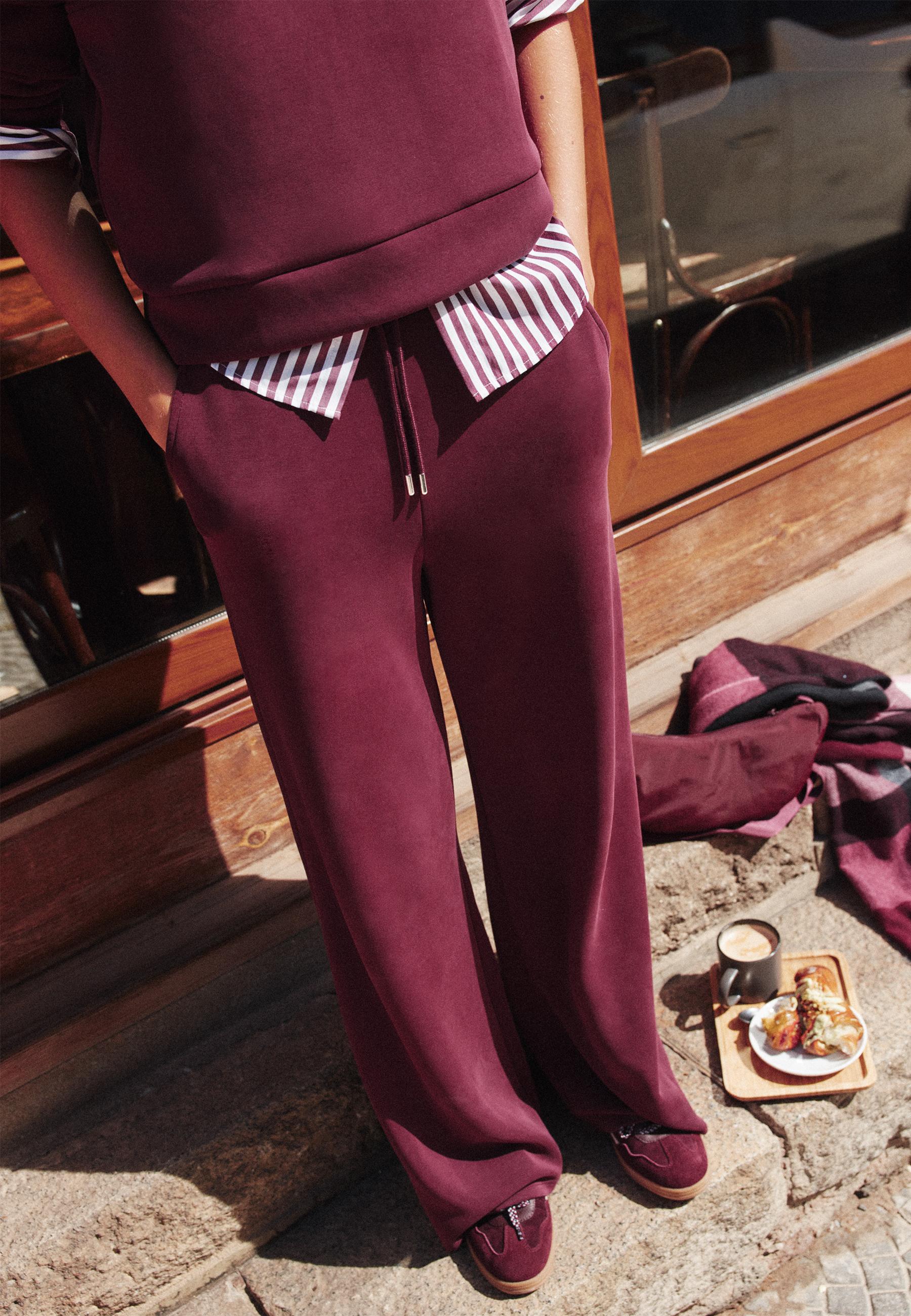 Soft-touch palazzo joggers — Purple