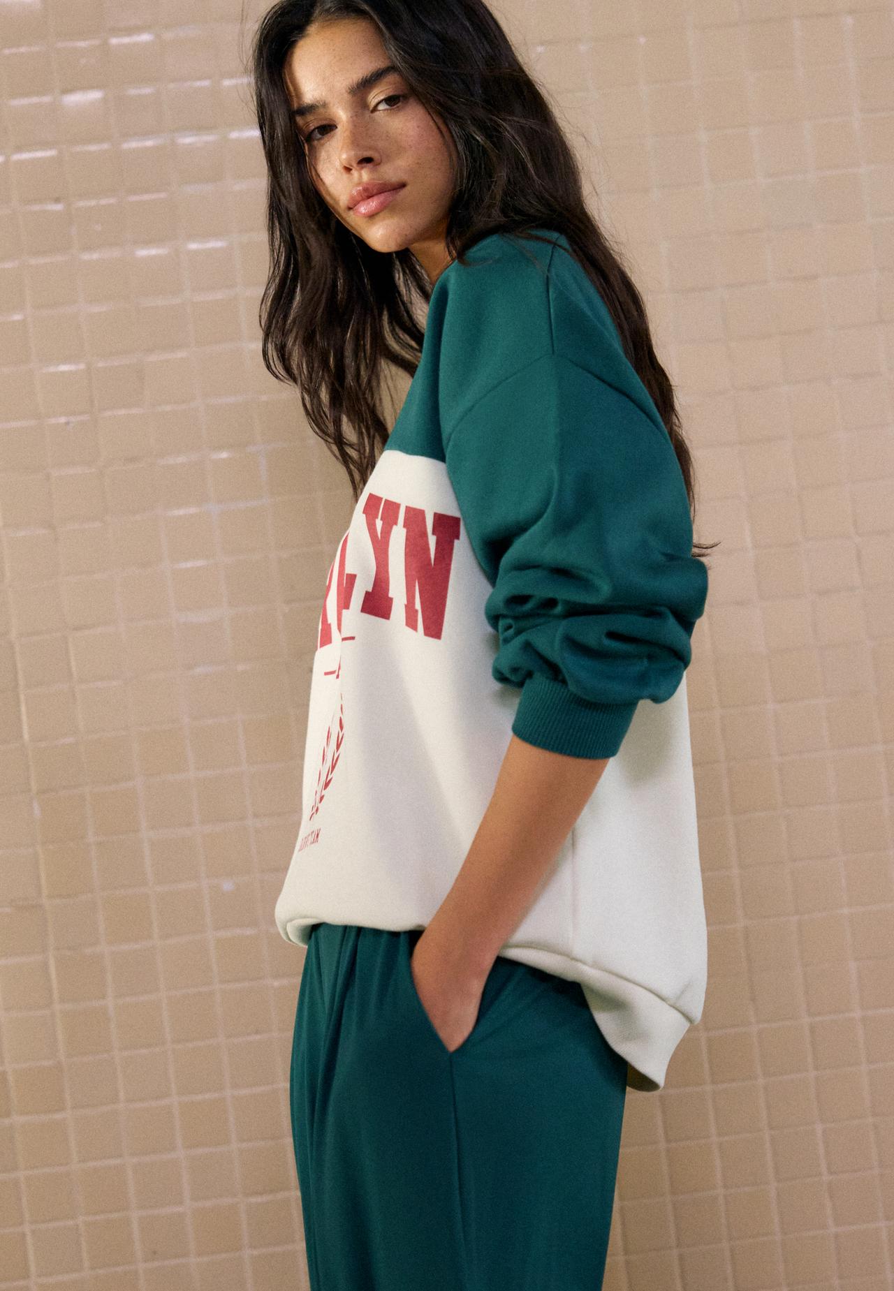 Brooklyn positional sweatshirt — Khaki