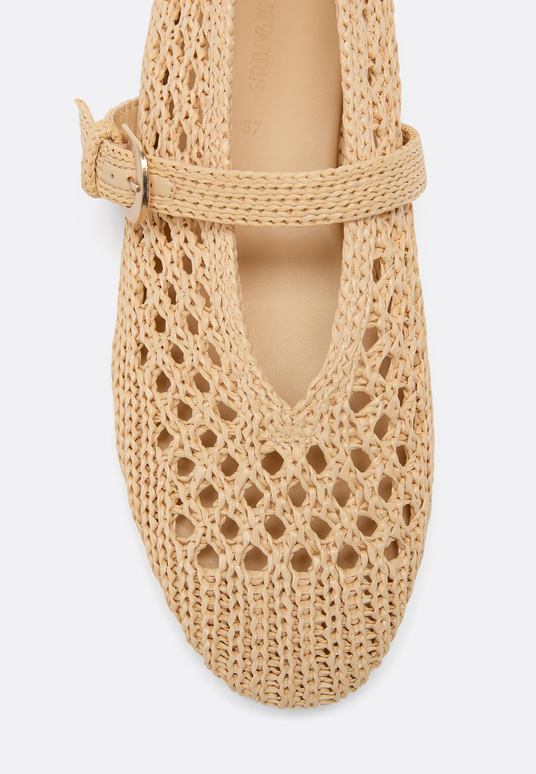 Openwork strap ballet flats — BEIGE