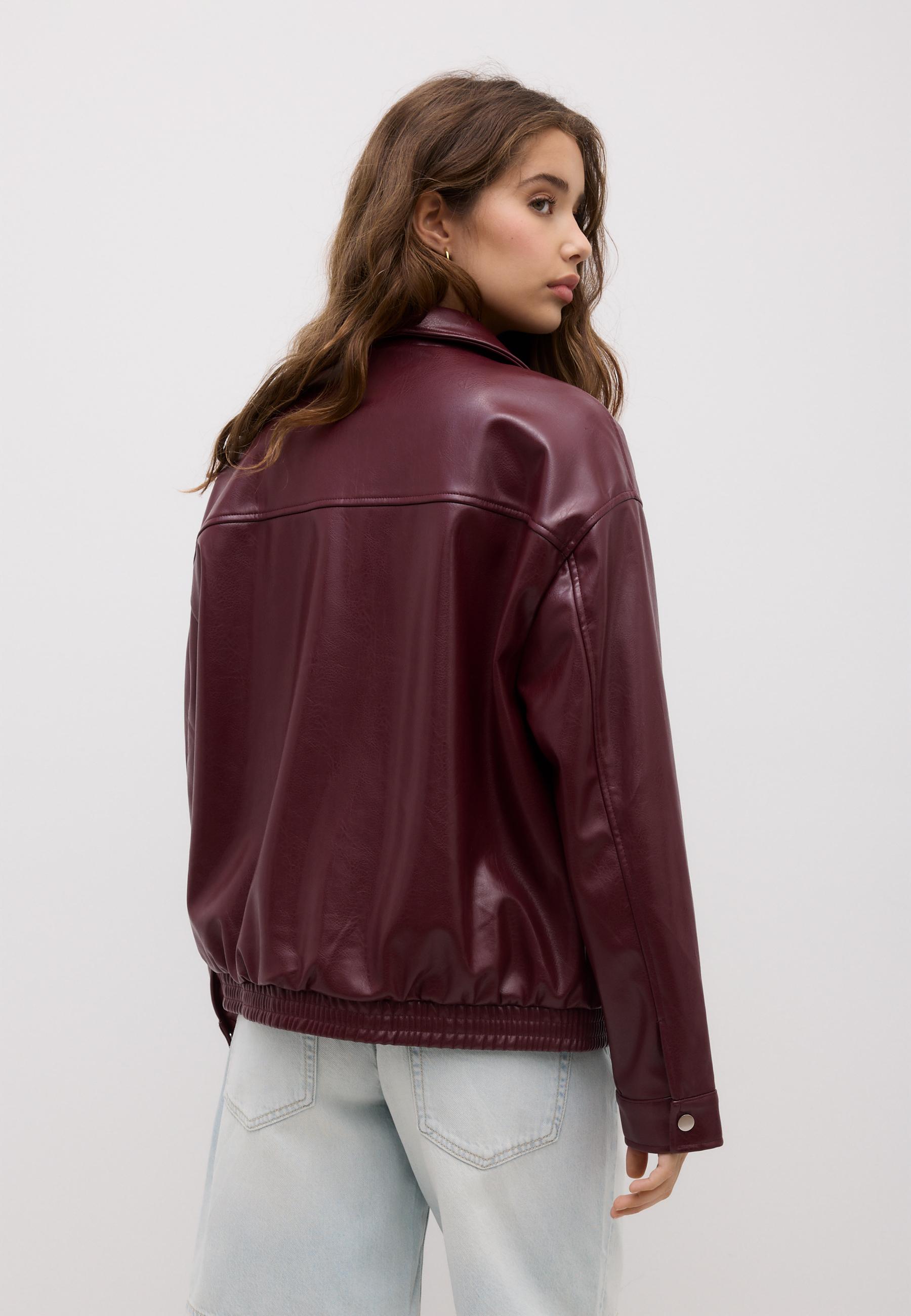 Oversize leather effect jacket - Women's fashion | Stradivarius