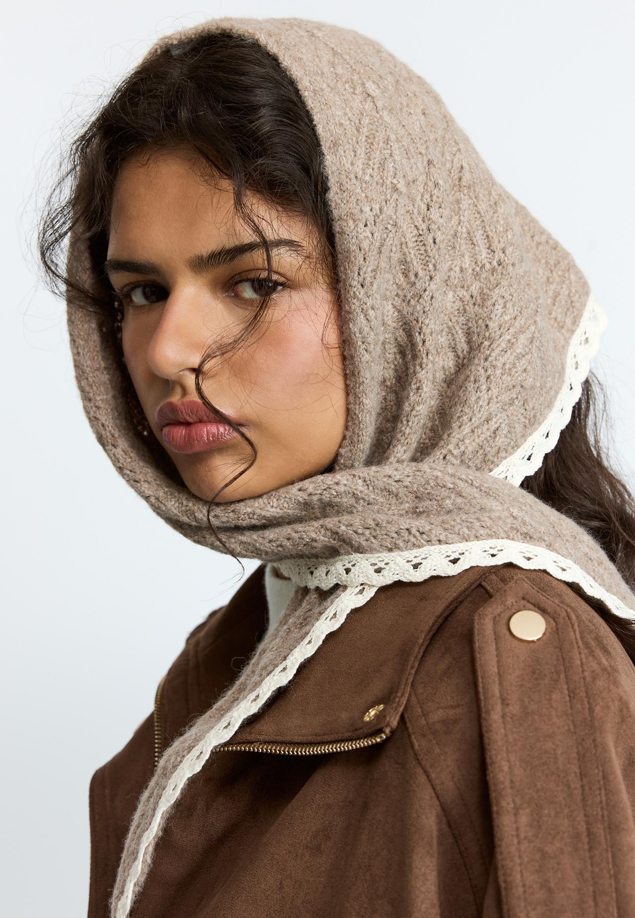 Triangular scarf — Stone