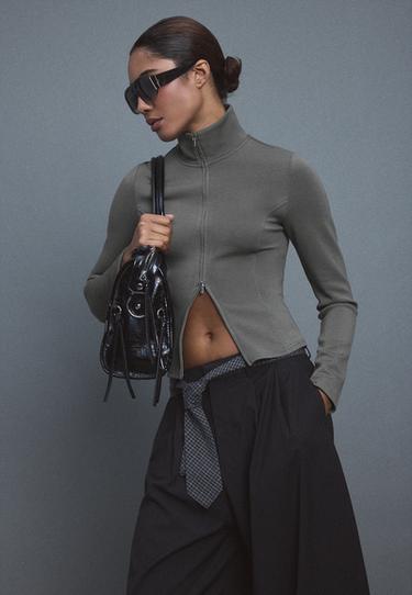 Soft-touch fitted zip-up sweatshirt — Grey 3