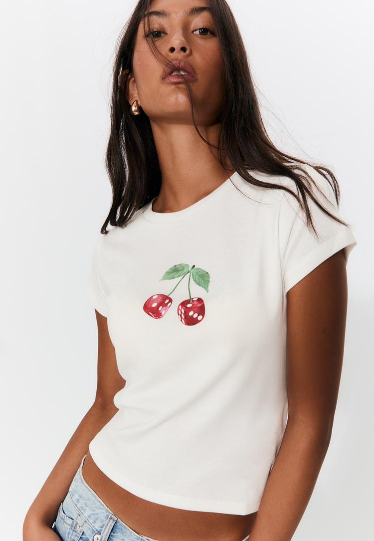 camiseta fitted estampado