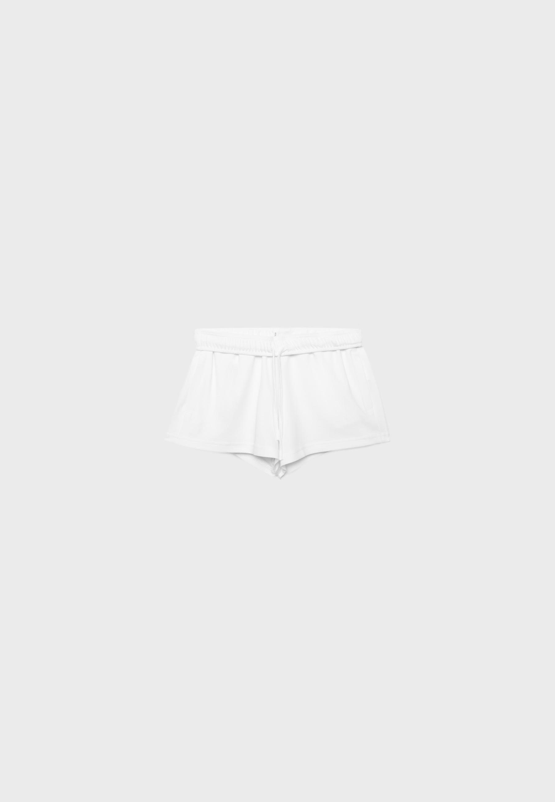 Turn-up waist mini shorts — Ecru