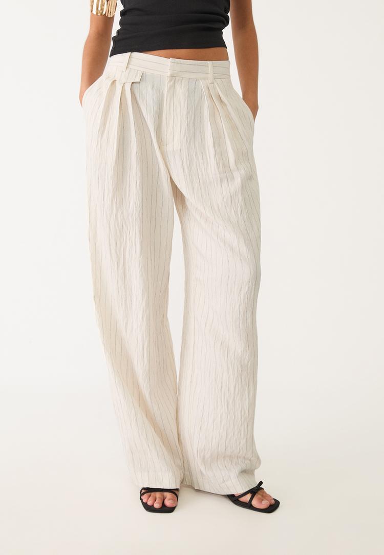 pantalon fluido arrugado rayas con lino