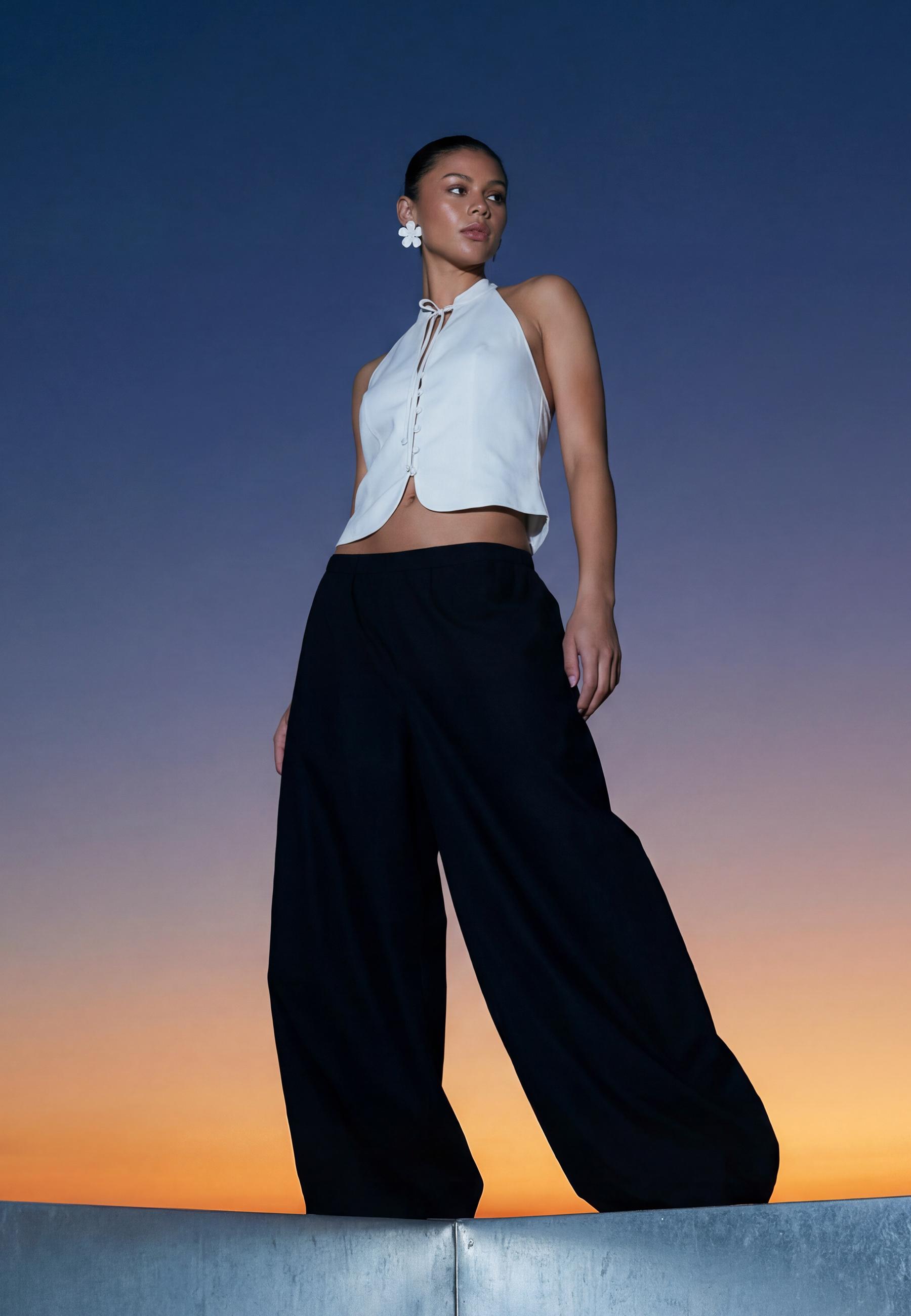 Printed voluminous trousers — Black