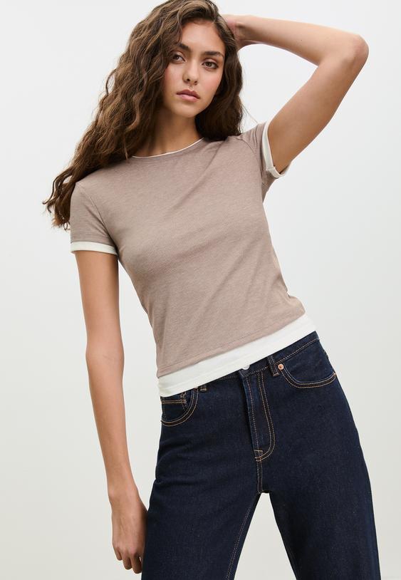 camiseta doble contraste