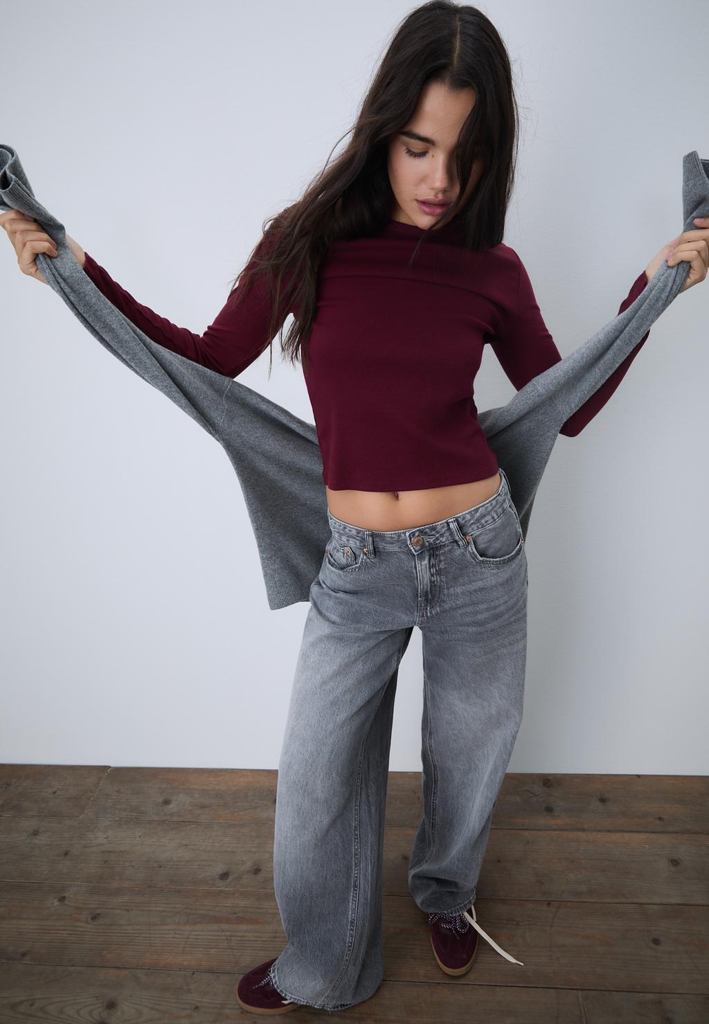 Bluzë me mëngë të gjata me kanal