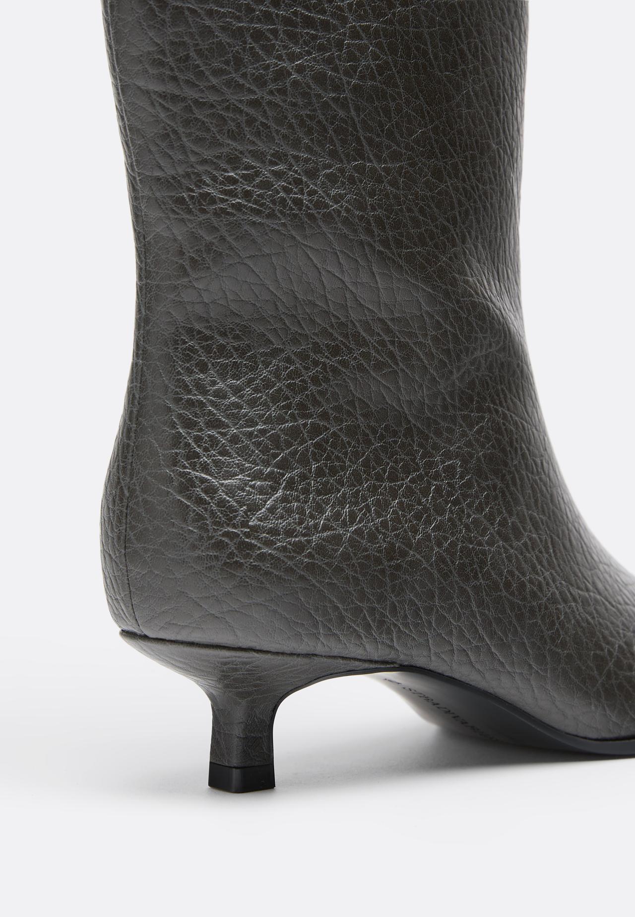 Leather effect kitten heel boots — GREY