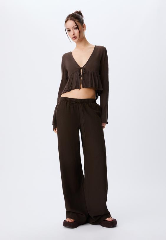 camisa com lacada e folhos