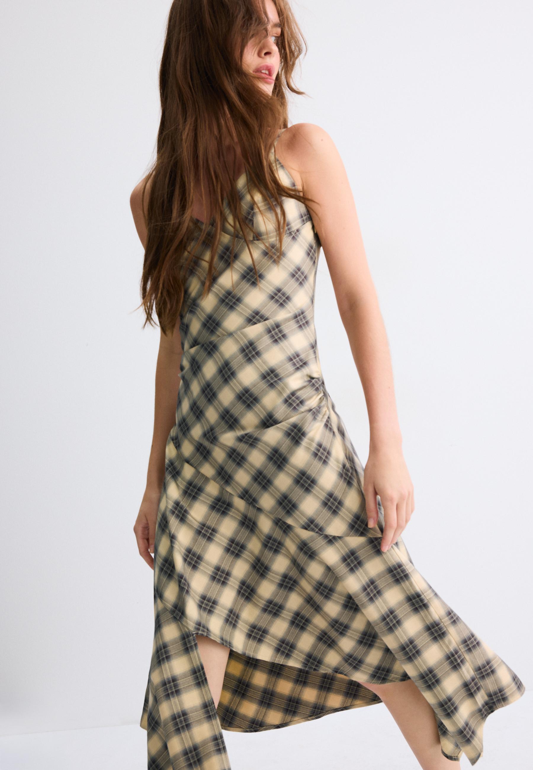 Asymmetric check print midi dress - Women's fashion | Stradivarius