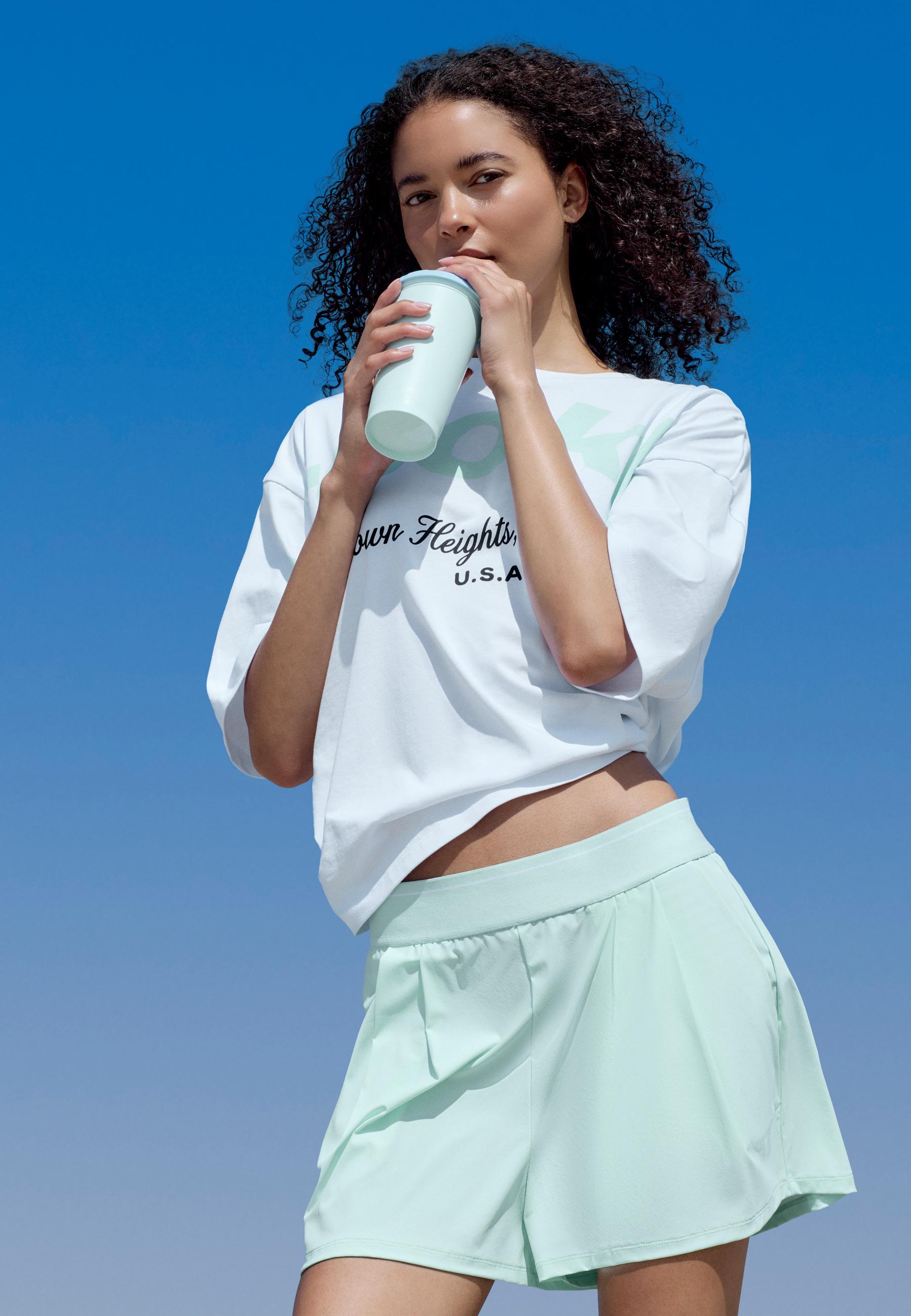 Graphic T-shirt — Pastel green
