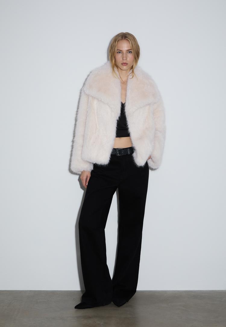 cazadora corta efecto pelo