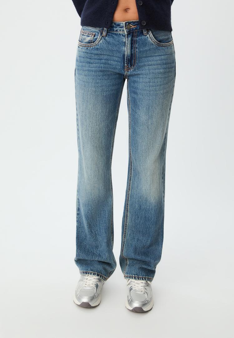 Stradivarius Pantaloni Low Straight Leg Efect Prespălat Denim Albastru Mediu Deschis 34