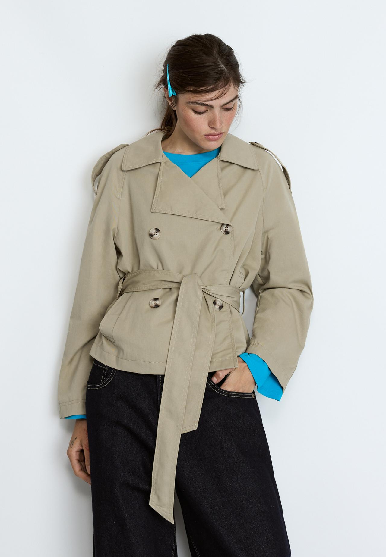Short trench coat with belt — Stone