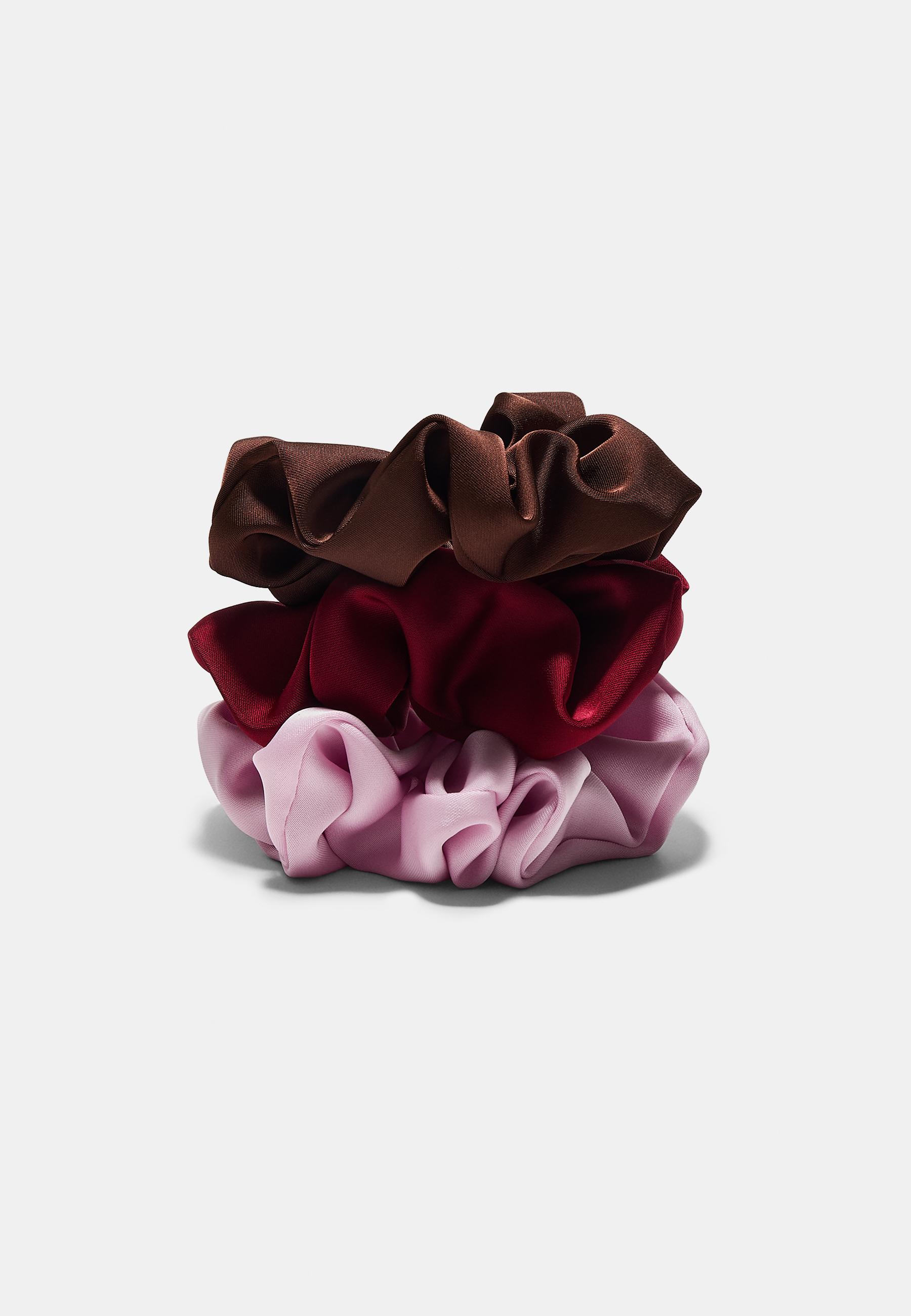 Set of 3 scrunchies — Pale pink (alternate view)