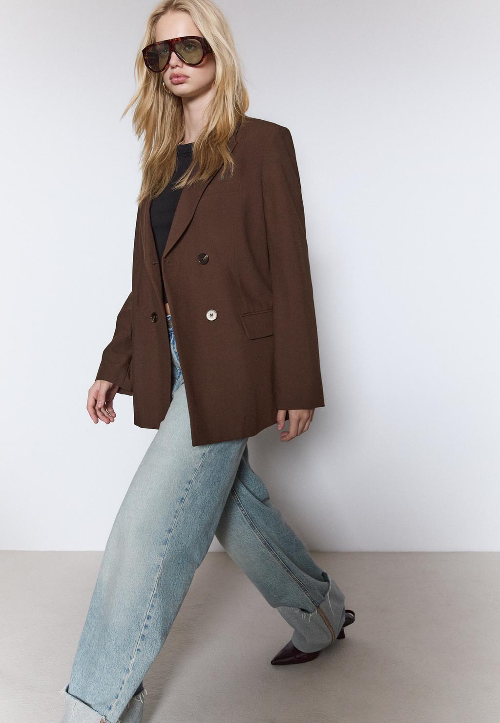 Americana cruzada botones