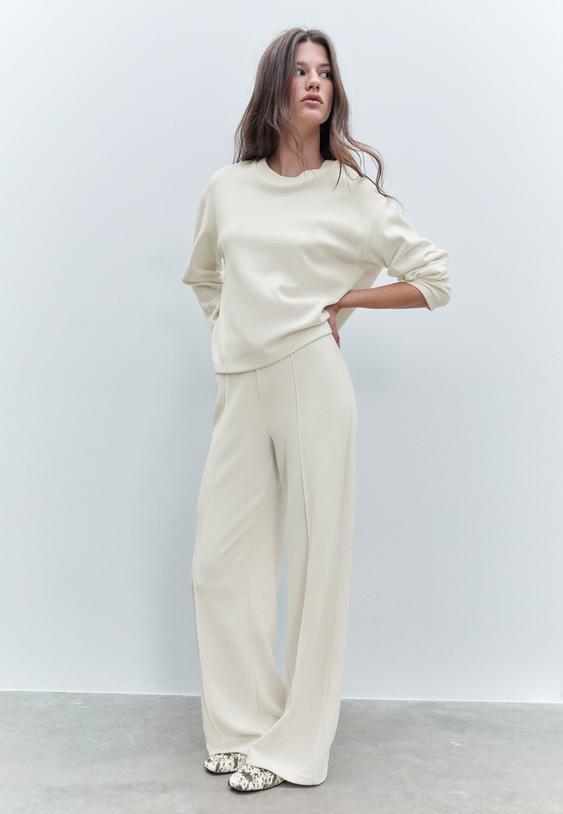 camiseta de punto cuello redondo