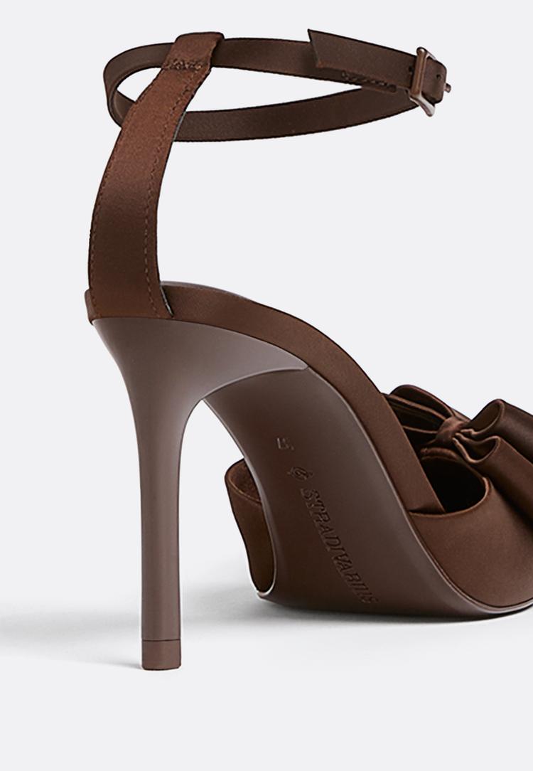 highheel shoes with bow