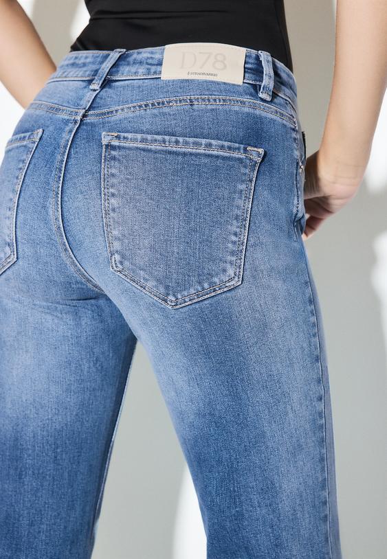 d78 jeans cropped boca de sino