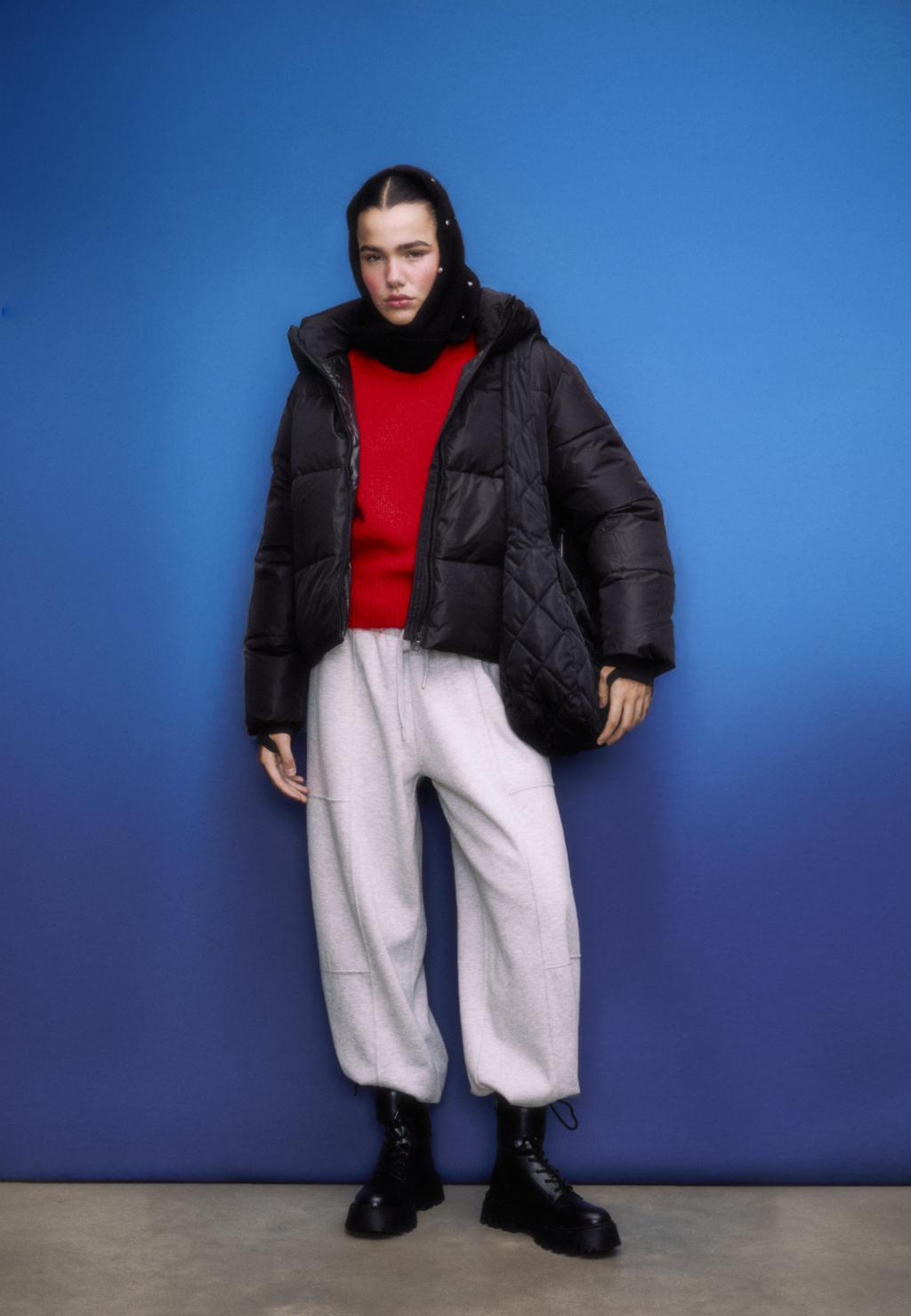 Базовая стеганая куртка с капюшоном