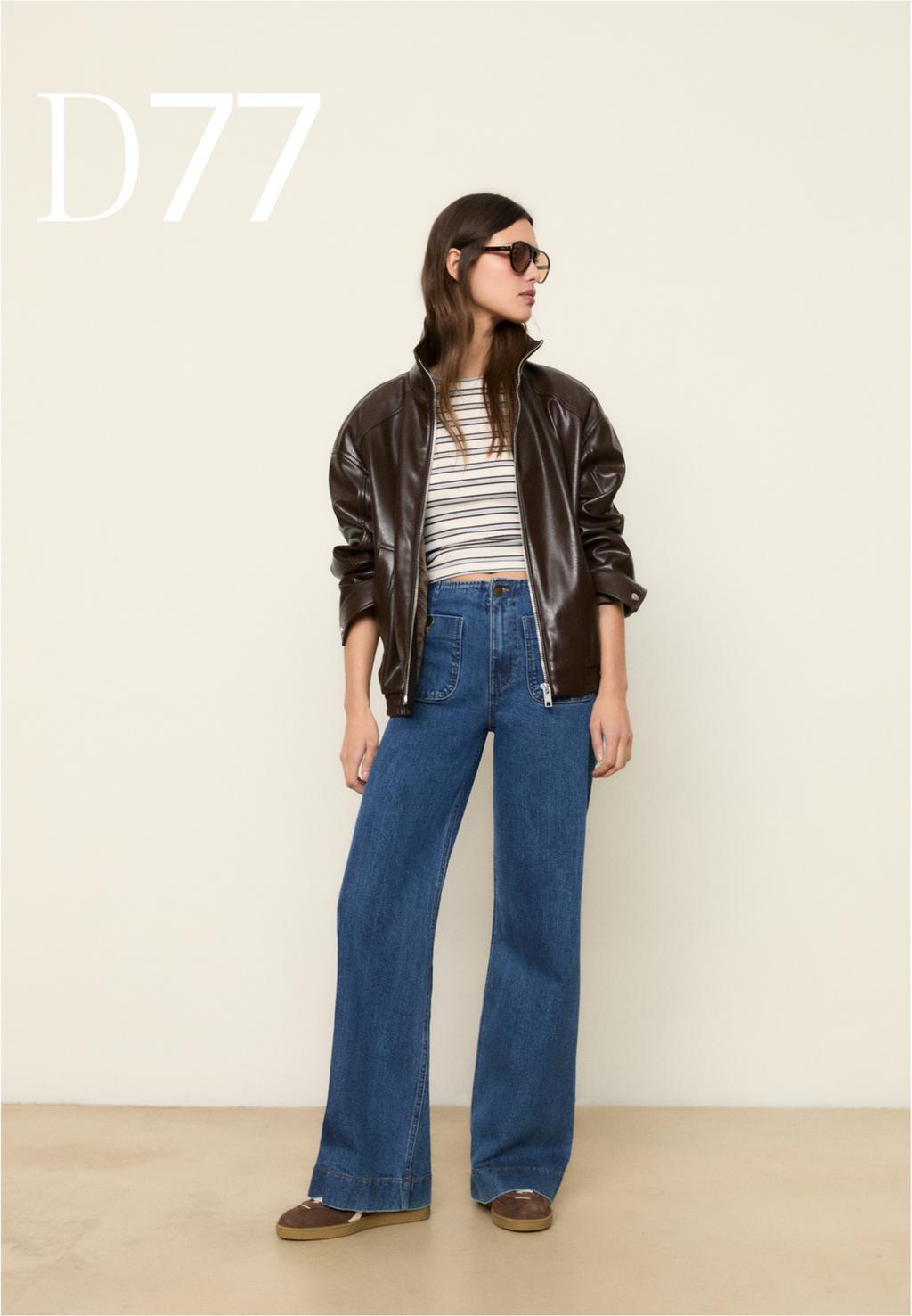 D77 Minimalist jeans with pockets