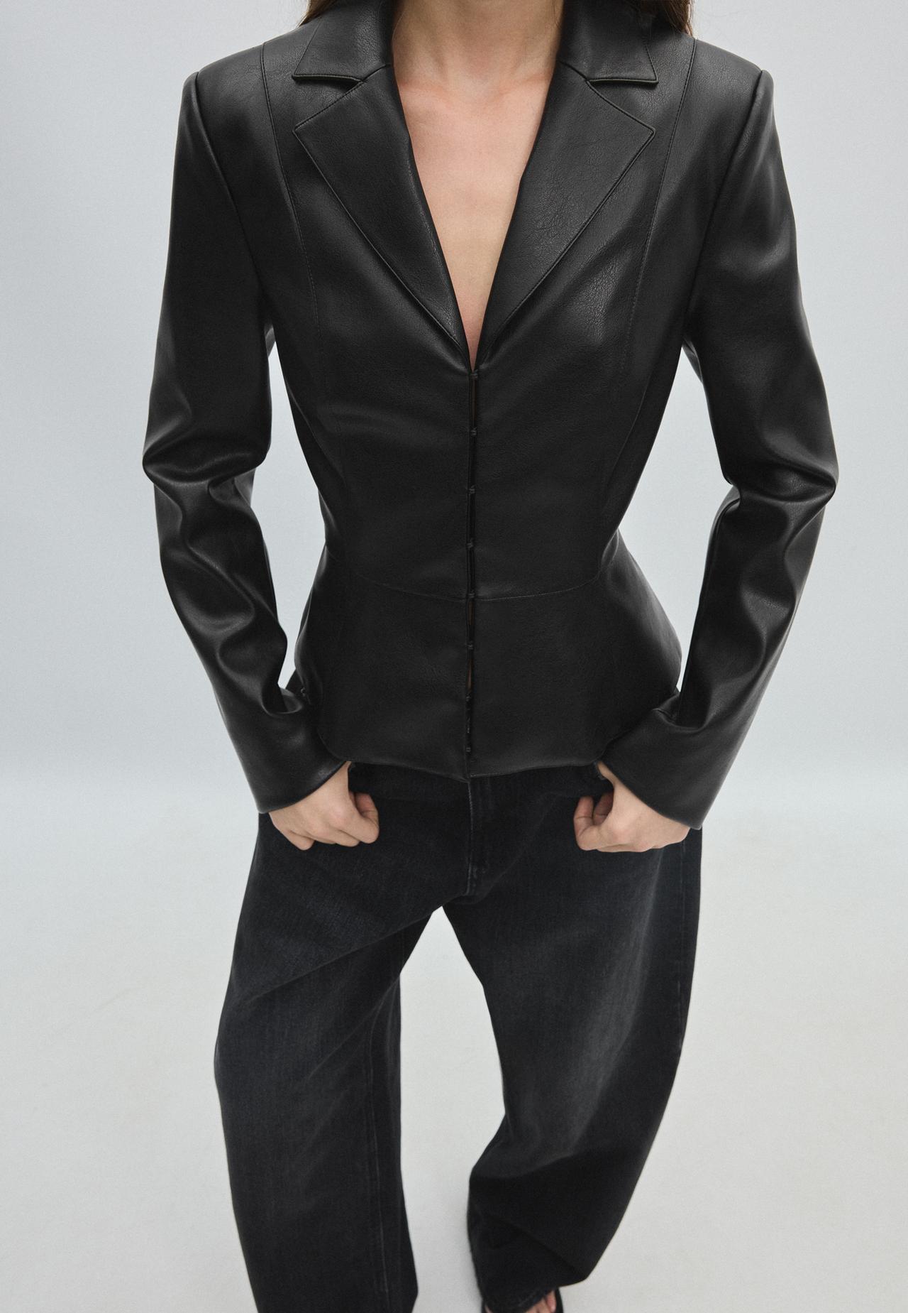 Peplum leather effect blazer — Black