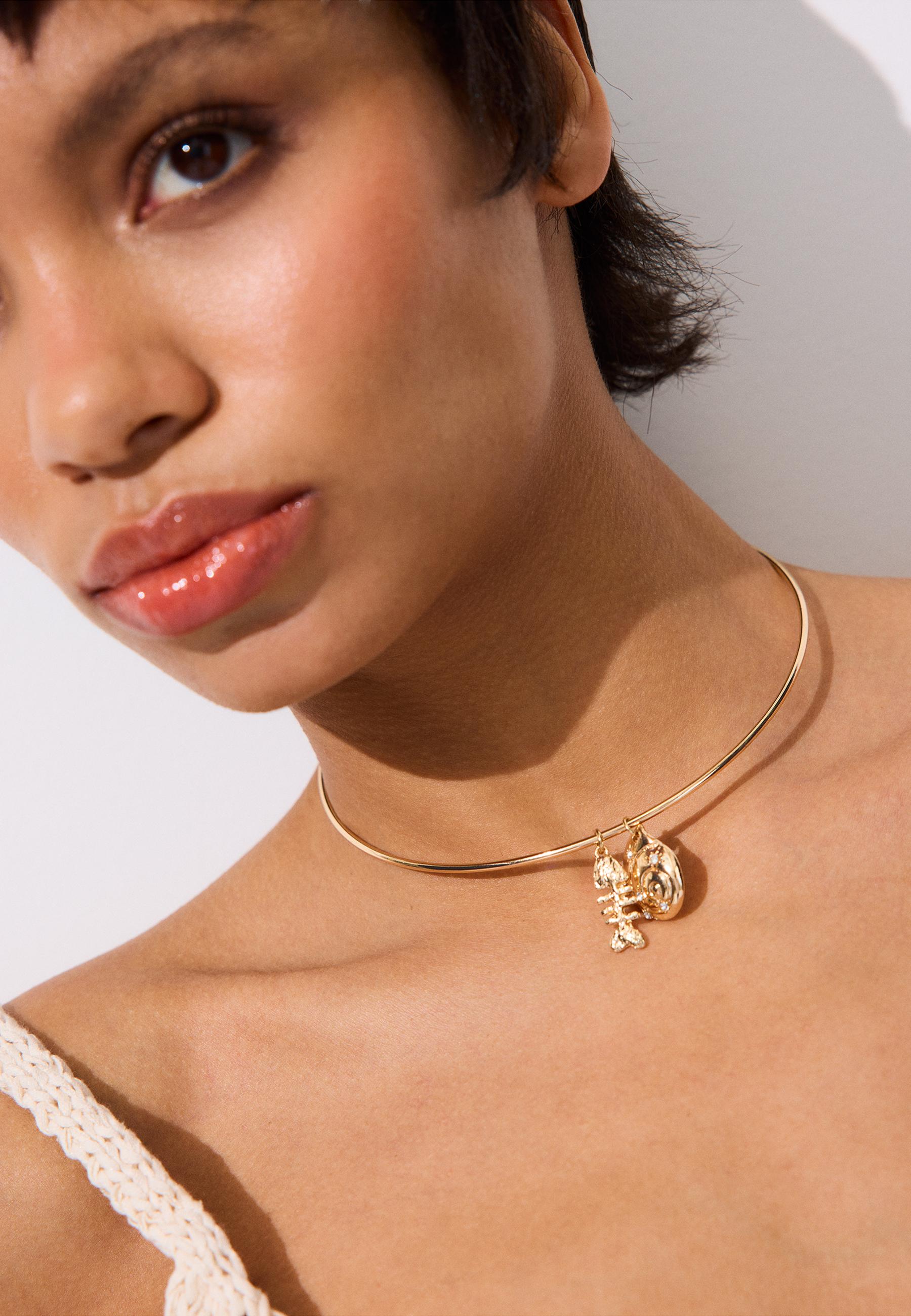 Set of 3 seashell charm necklaces — Gold