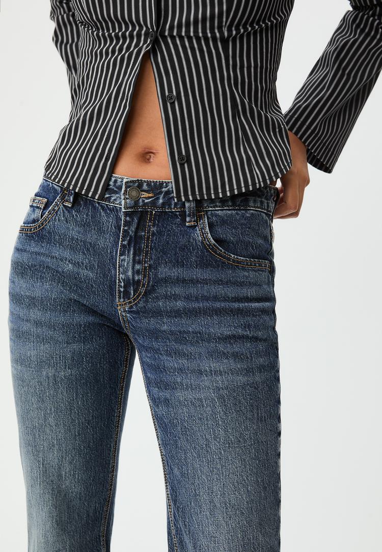 jeans bootcut fit low waist