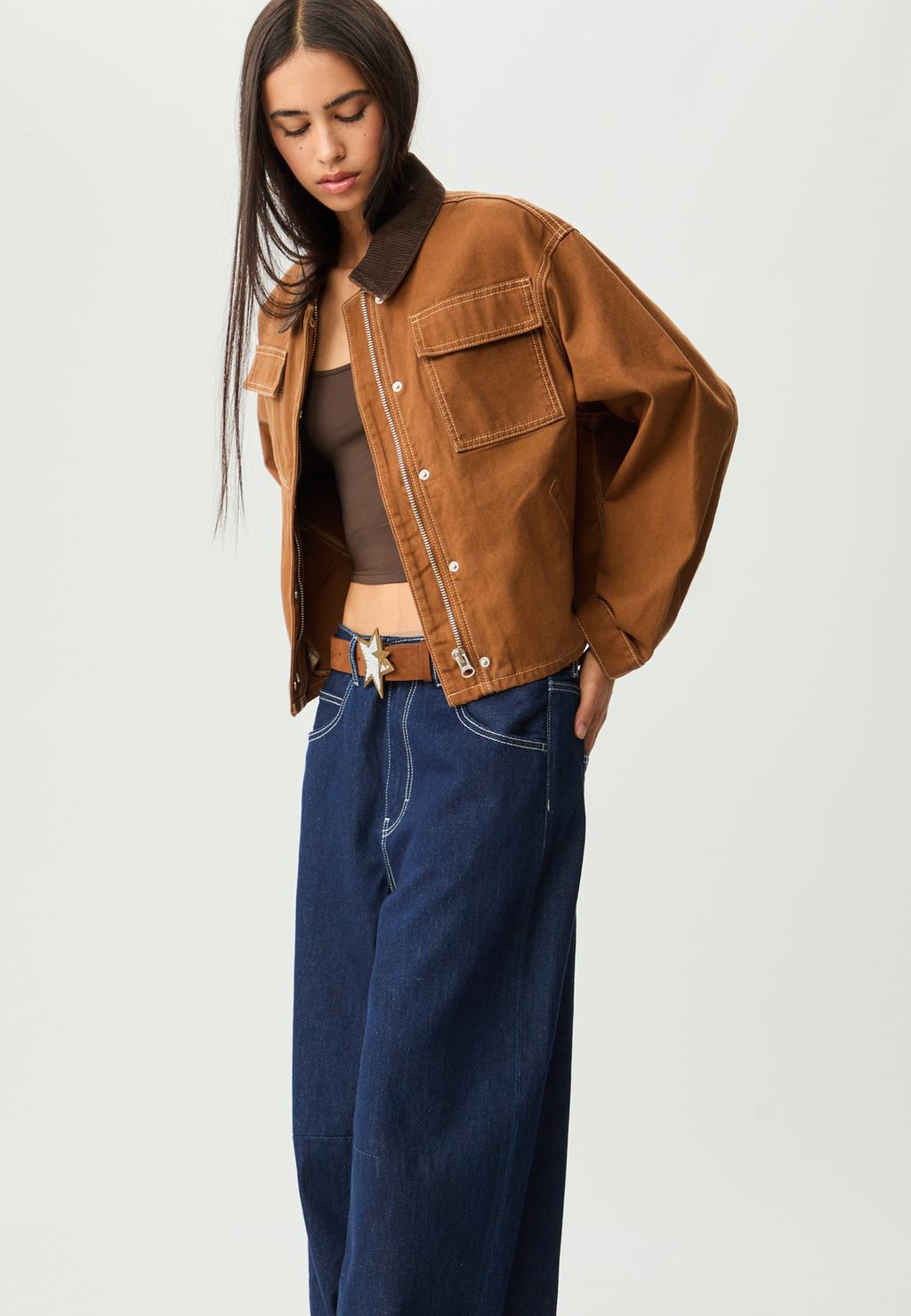 Cropped contrast jacket with pockets