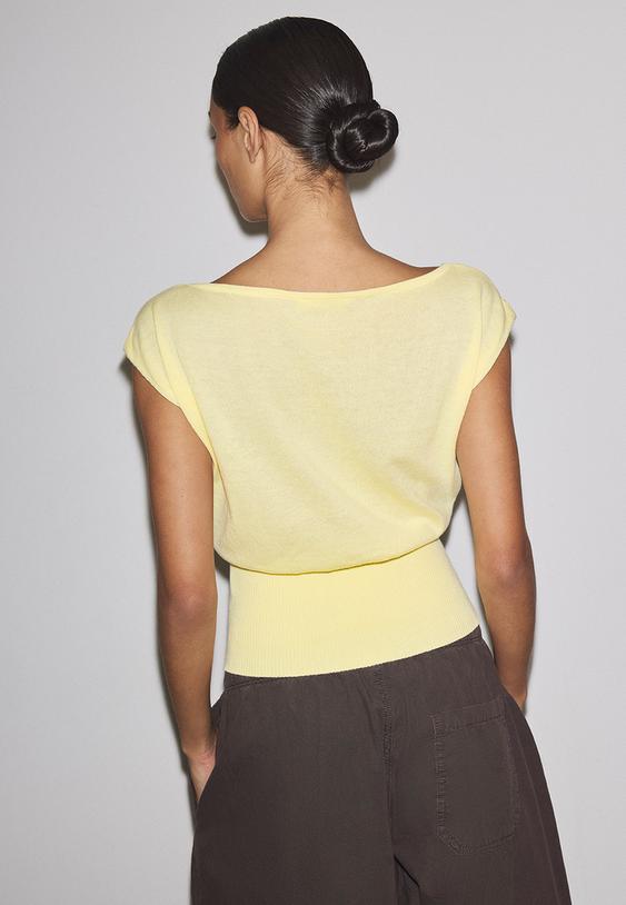 Плетен Топ С Колан