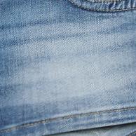 Stradivarius D76 mini denim şort görsel 3