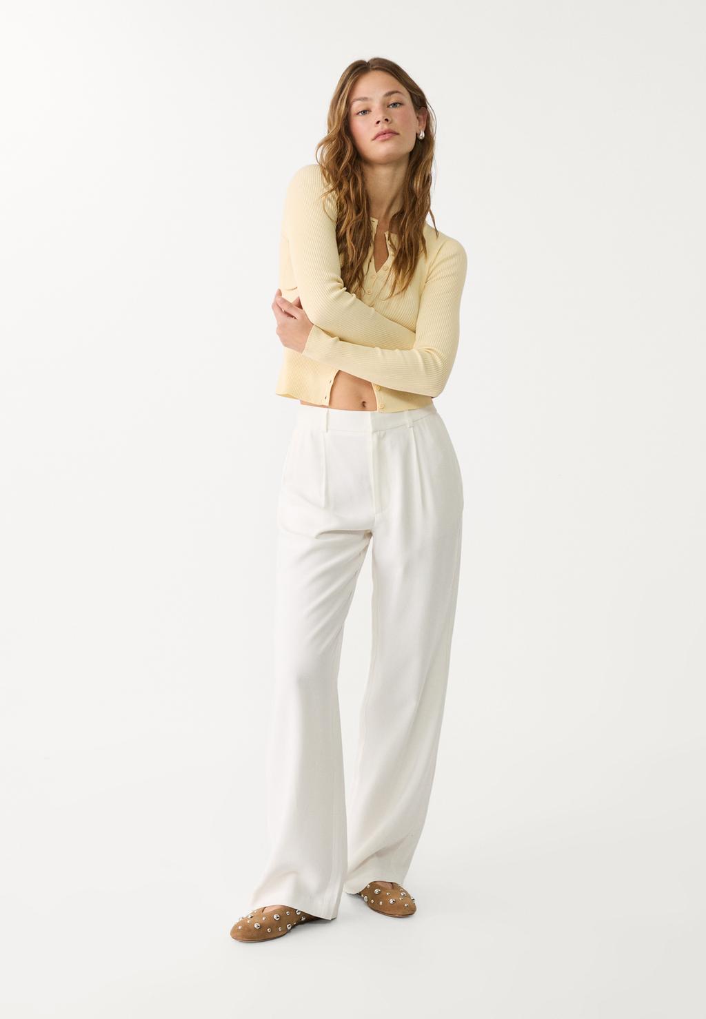 Flowing straight-leg trousers with darts