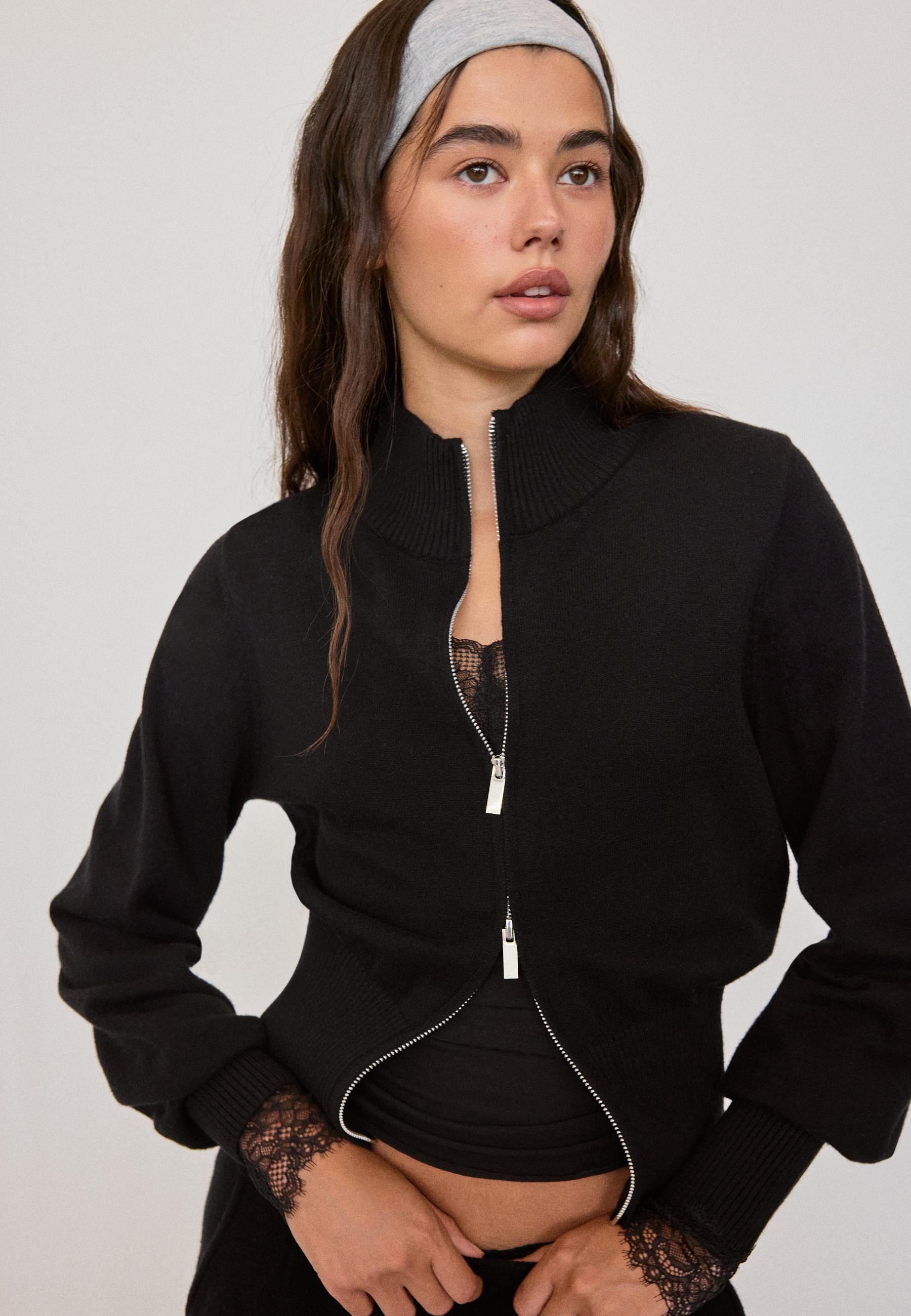 Fitted zip-up knit cardigan - Women's fashion | Stradivarius
