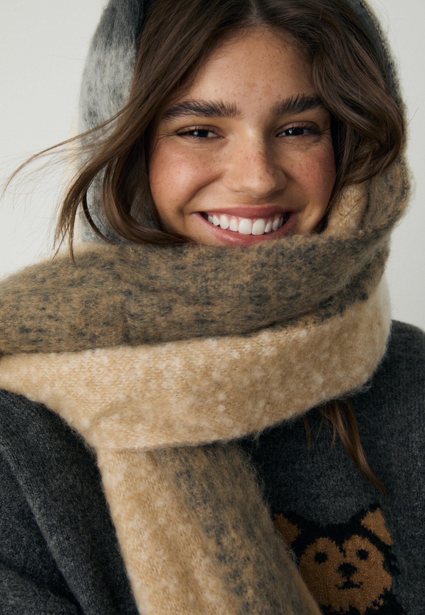 Écharpe épaisse à carreaux - Mode femme | Stradivarius France