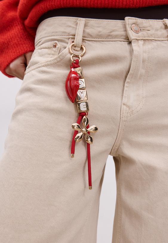 Stradivarius Love Lips Charm Keyring Red Os