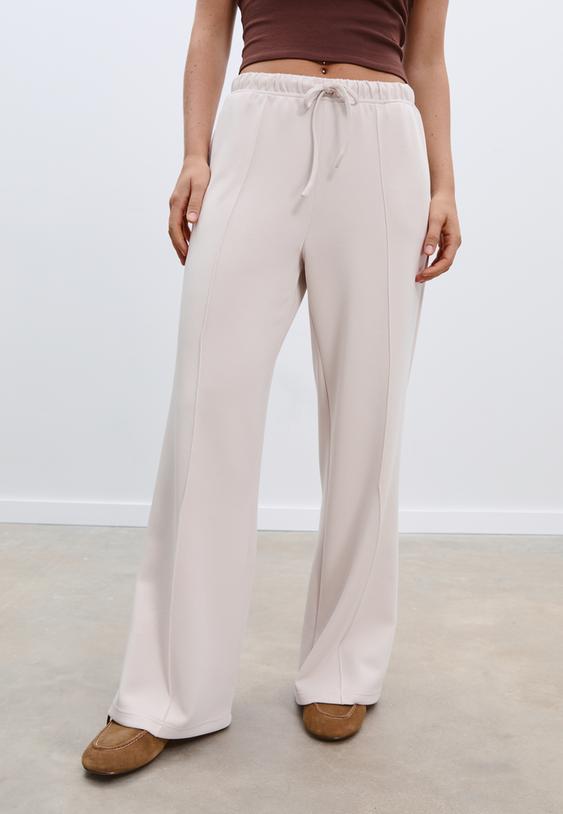 pantalon jogger wide leg nervio tacto suave