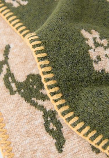 Paisley print triangular scarf — Khaki 3